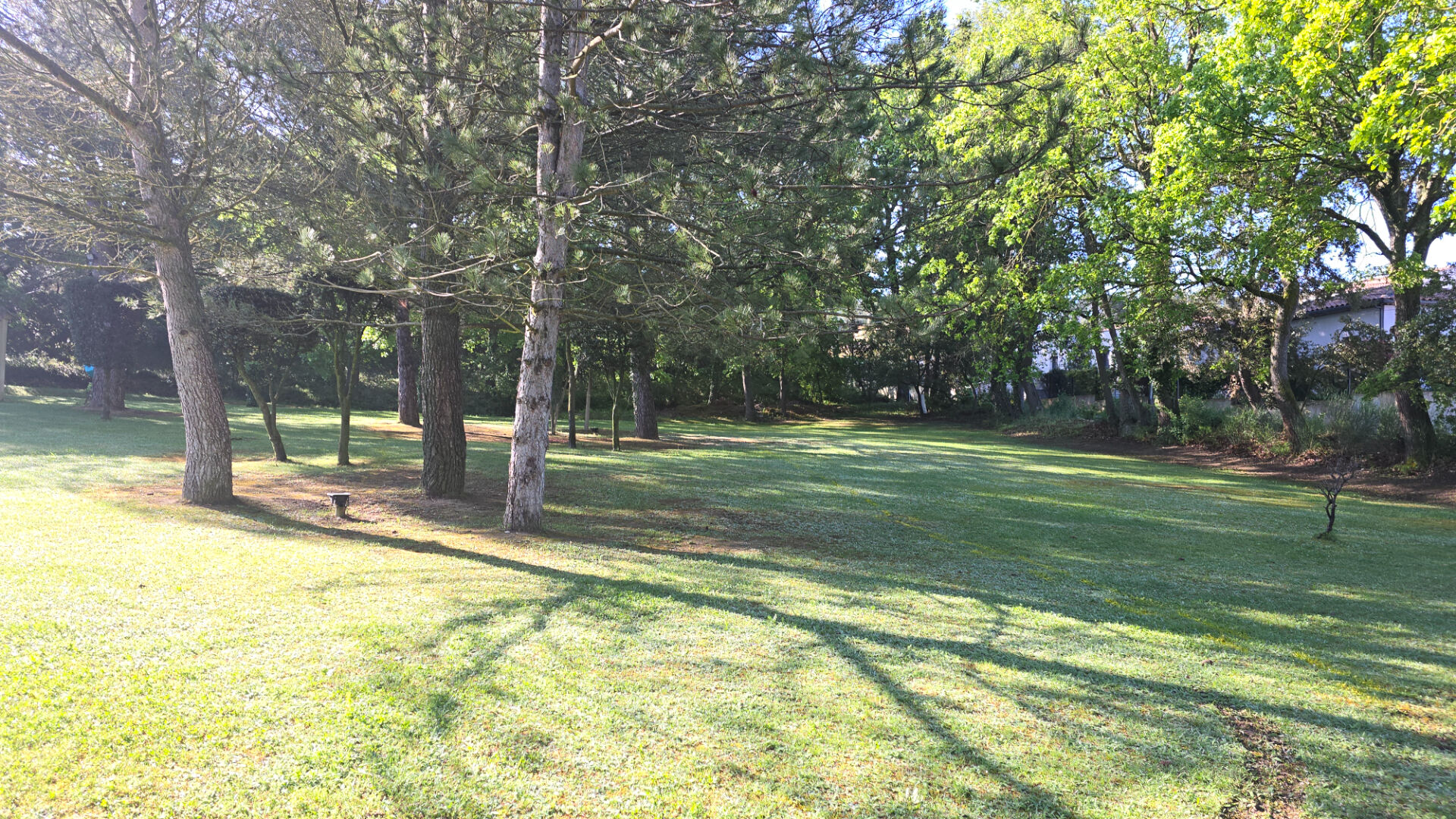 Photo Terrain constructible à vendre à Cazan ? Opportunité rare dans un secteur recherché - libre Constructeur ! image 2/4