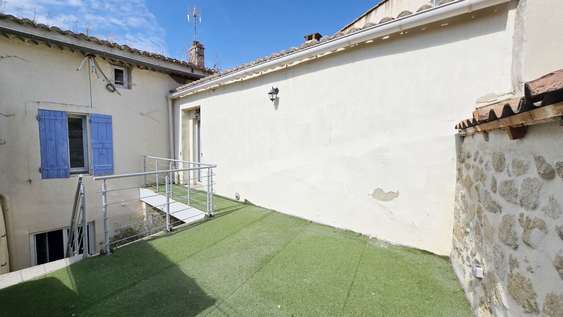 Photo Maison de village avec extérieur et dépendance, coup de coeur de Mallemort image 2/6