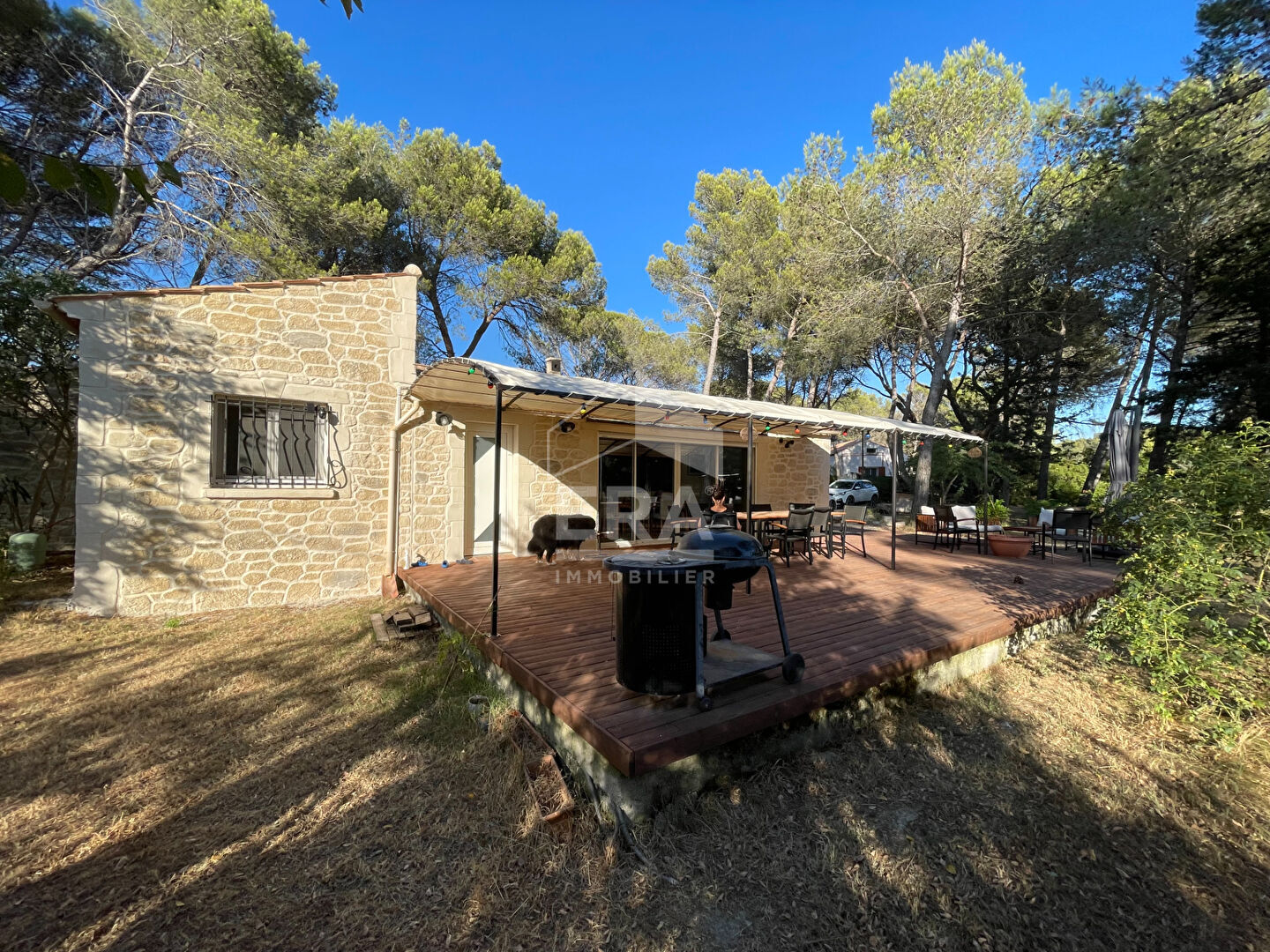 Photo Maison Lambesc 5 pièces 123m2 + piscine lagon + sauna et jacuzzi + triple garagesur parcelle de7000m² image 2/6