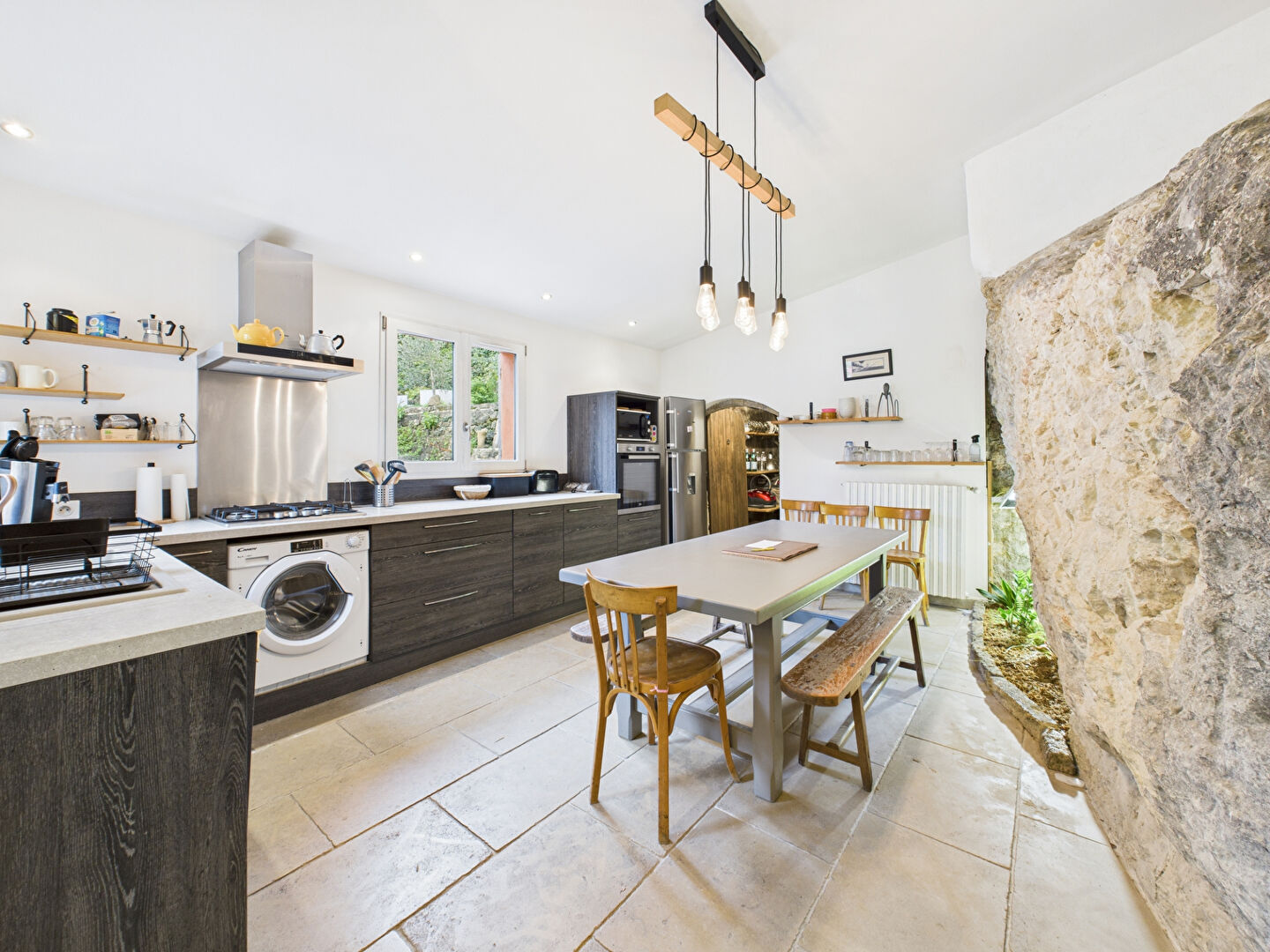 Photo Maison de village avec chambre indépendante, jardin & piscine sur 545 m² de terrain image 4/6