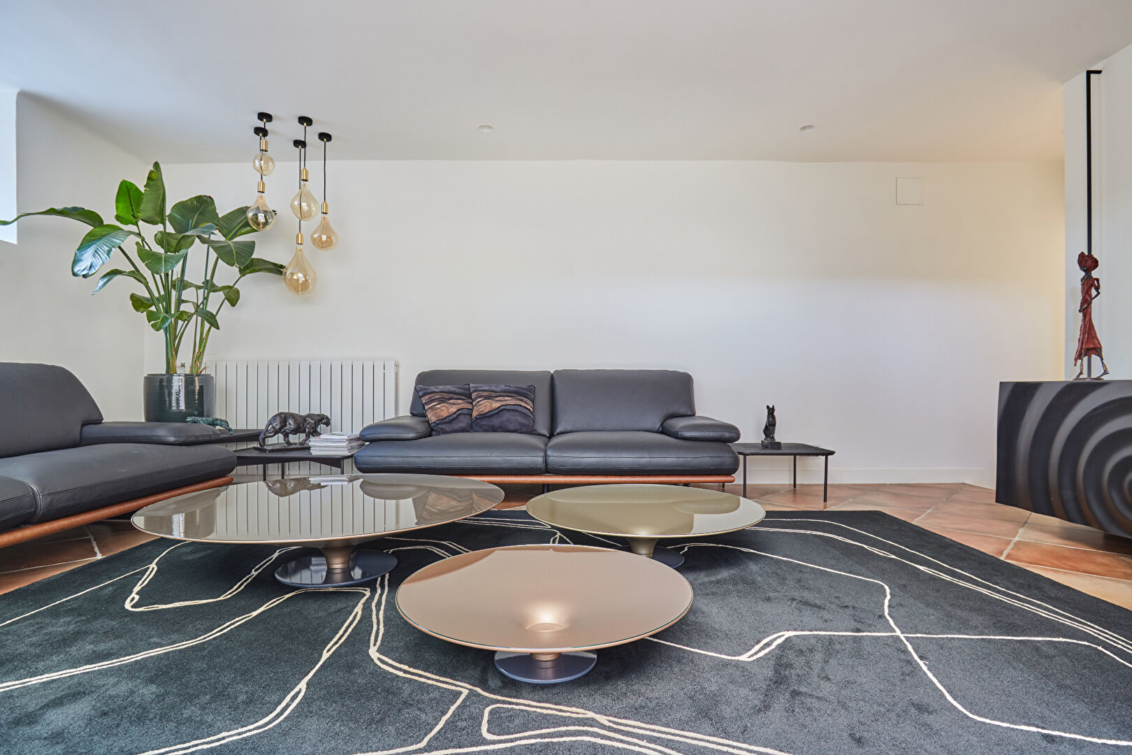 Photo Maison de village de prestige - 215 m² - Extérieurs intimistes - Garage - Centre village image 3/6