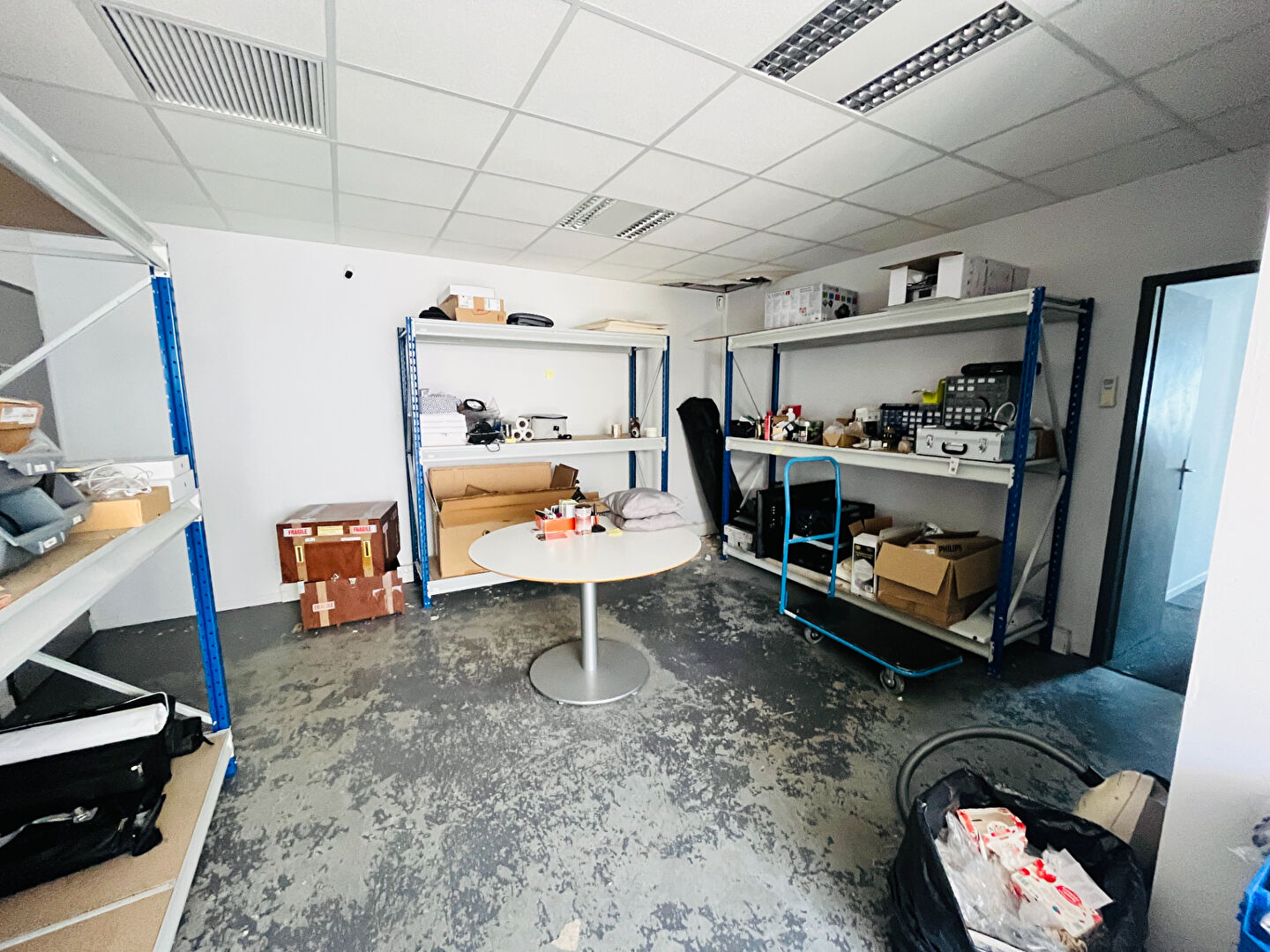 Photo Local commercial Eguilles 105 m2 image 6/6