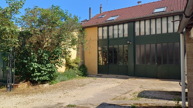 Photo Immeuble Dijon 3 pièce(s) 244 m2 image 1/6