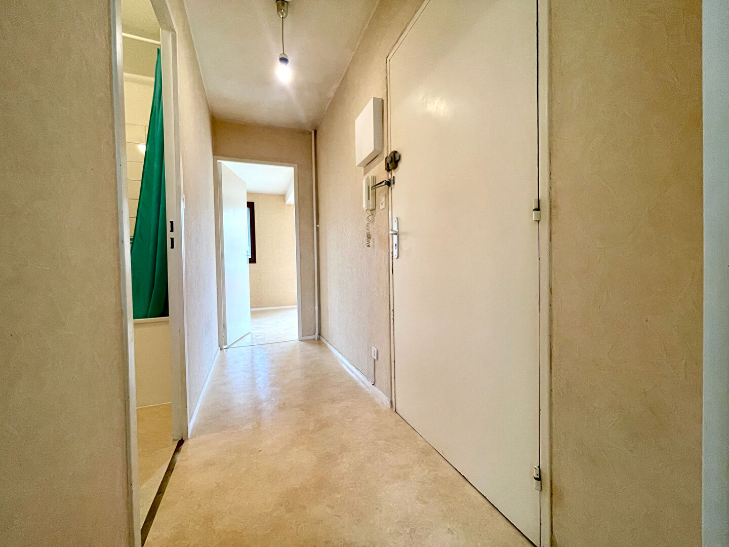 Photo Appartement Dijon 2 pièces de 35.39 m2 - Quartier Wilson image 5/6