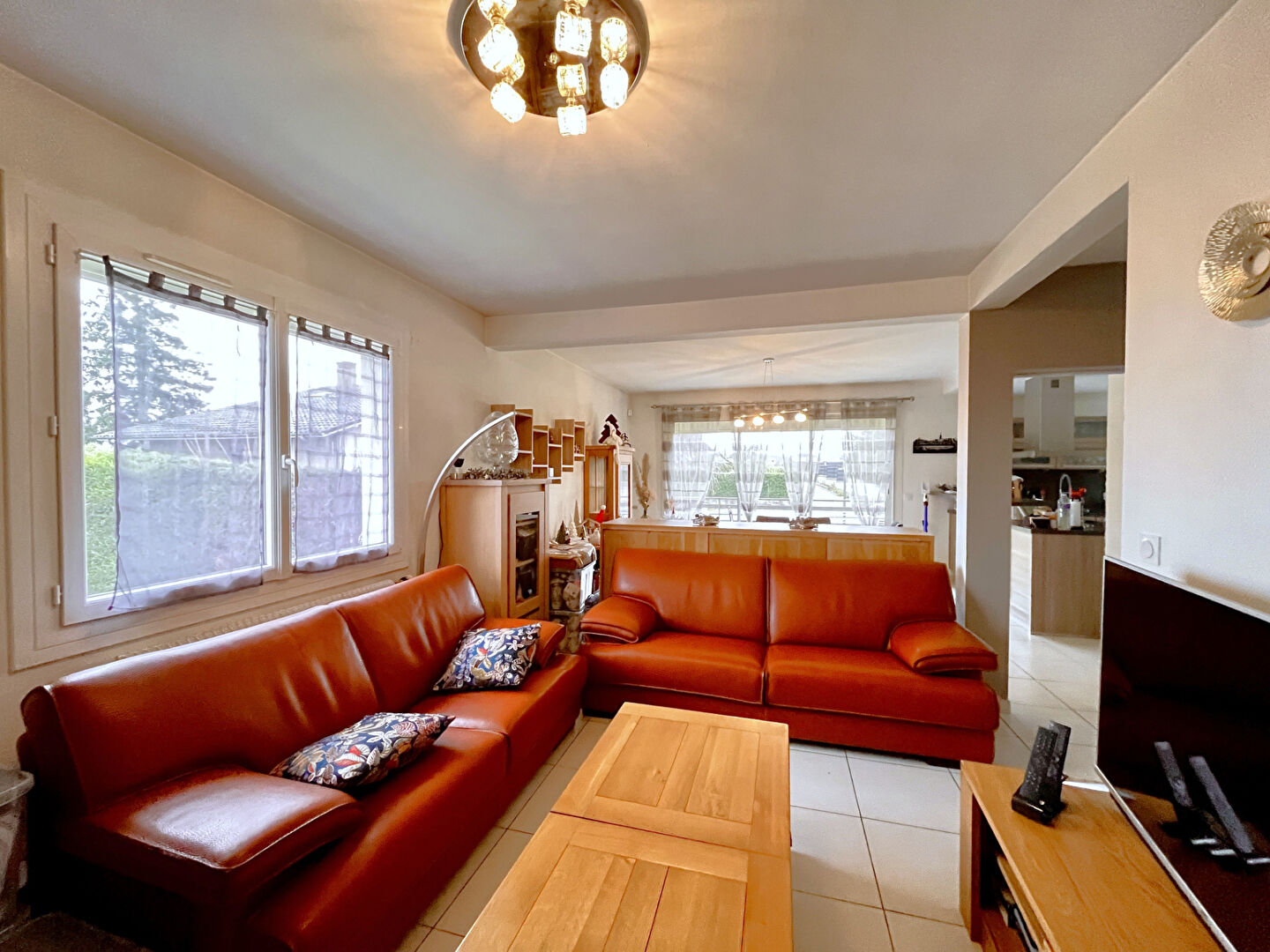 Photo MAISON FENAY - DOMOY de 6 PIÈCES 157 M² image 3/6