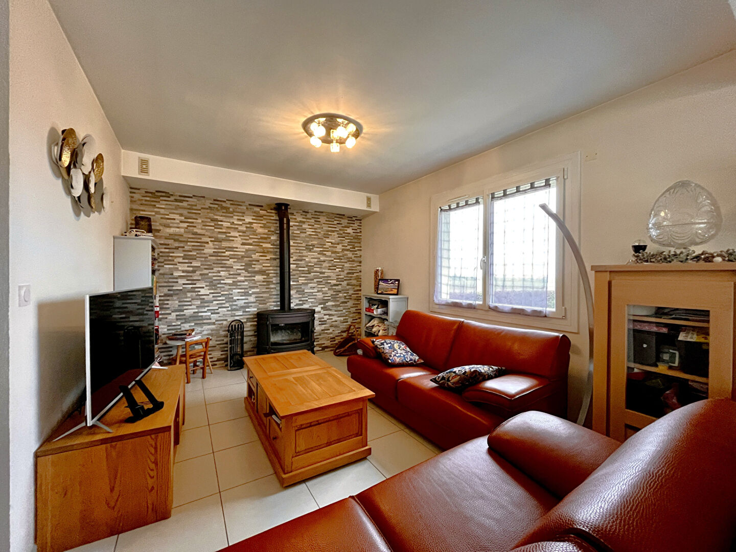 Photo MAISON FENAY - DOMOY de 6 PIÈCES 157 M² image 4/6