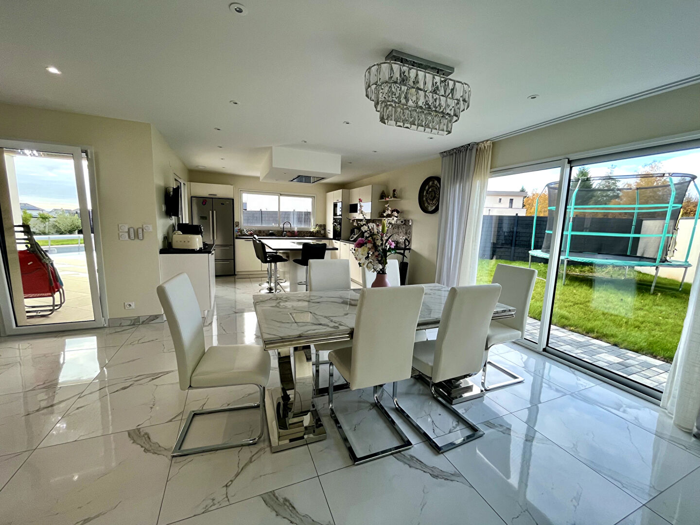 Photo Maison Ahuy 6 pièce(s) 164 m2 image 2/6