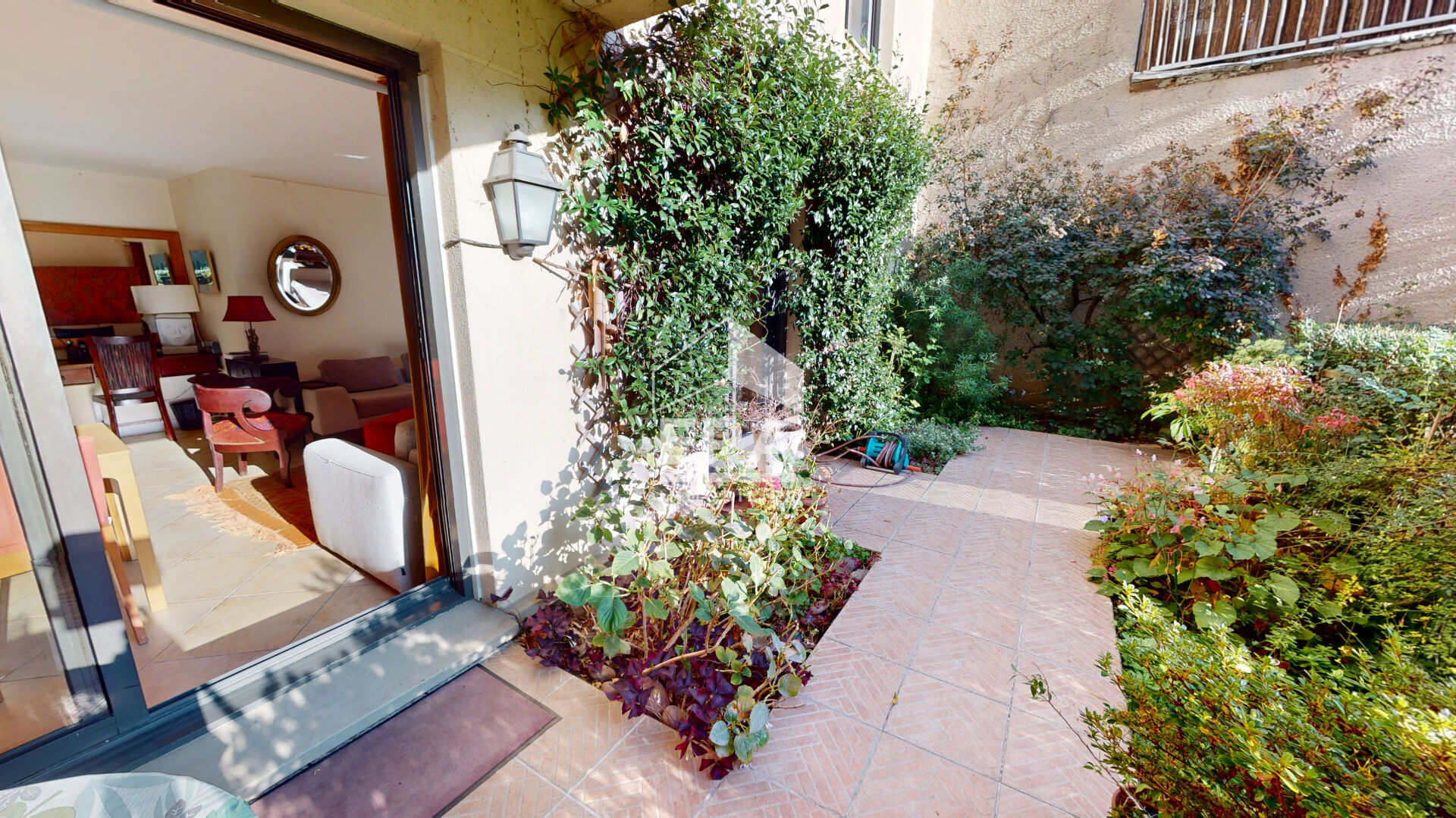 Photo Appartement Paris 5 pièces de  102 m2 avec terrasse et jardin image 6/6