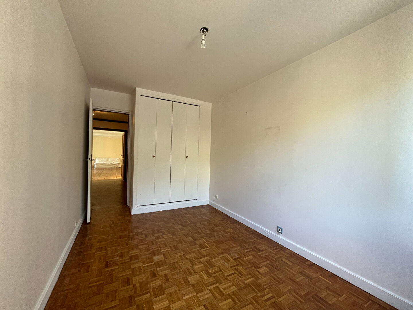 Photo Appartement Viroflay 6 pièce(s) 115 m2- 4 chambres image 6/6