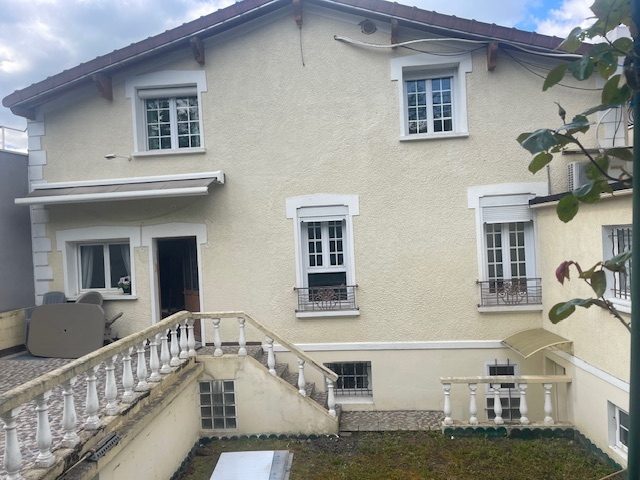 Photo Maison Viroflay 10 pièce(s) 243 m2 image 2/6