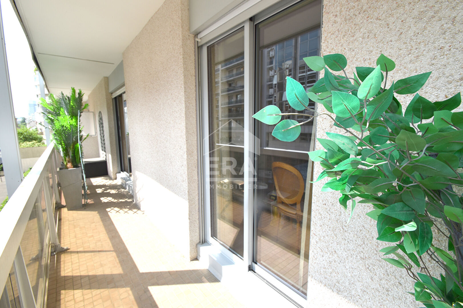 3 Pieces avec balcon en très bon état