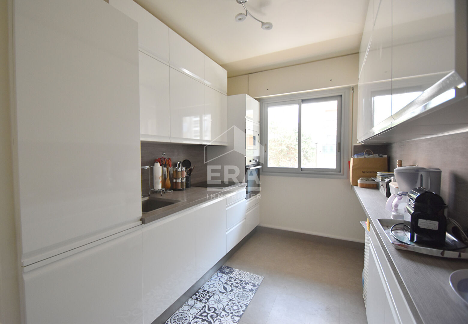 Photo 3 Pieces avec balcon en très bon état image 2/6