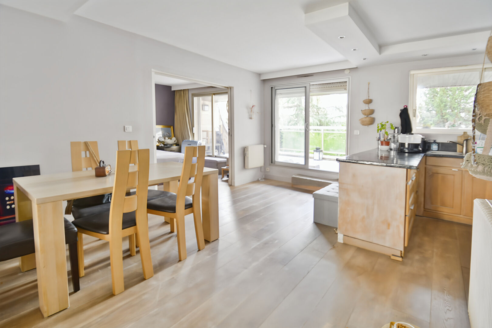 Photo Appartement Boulogne Billancourt 3 pièce(s)terrasse et parking image 2/6