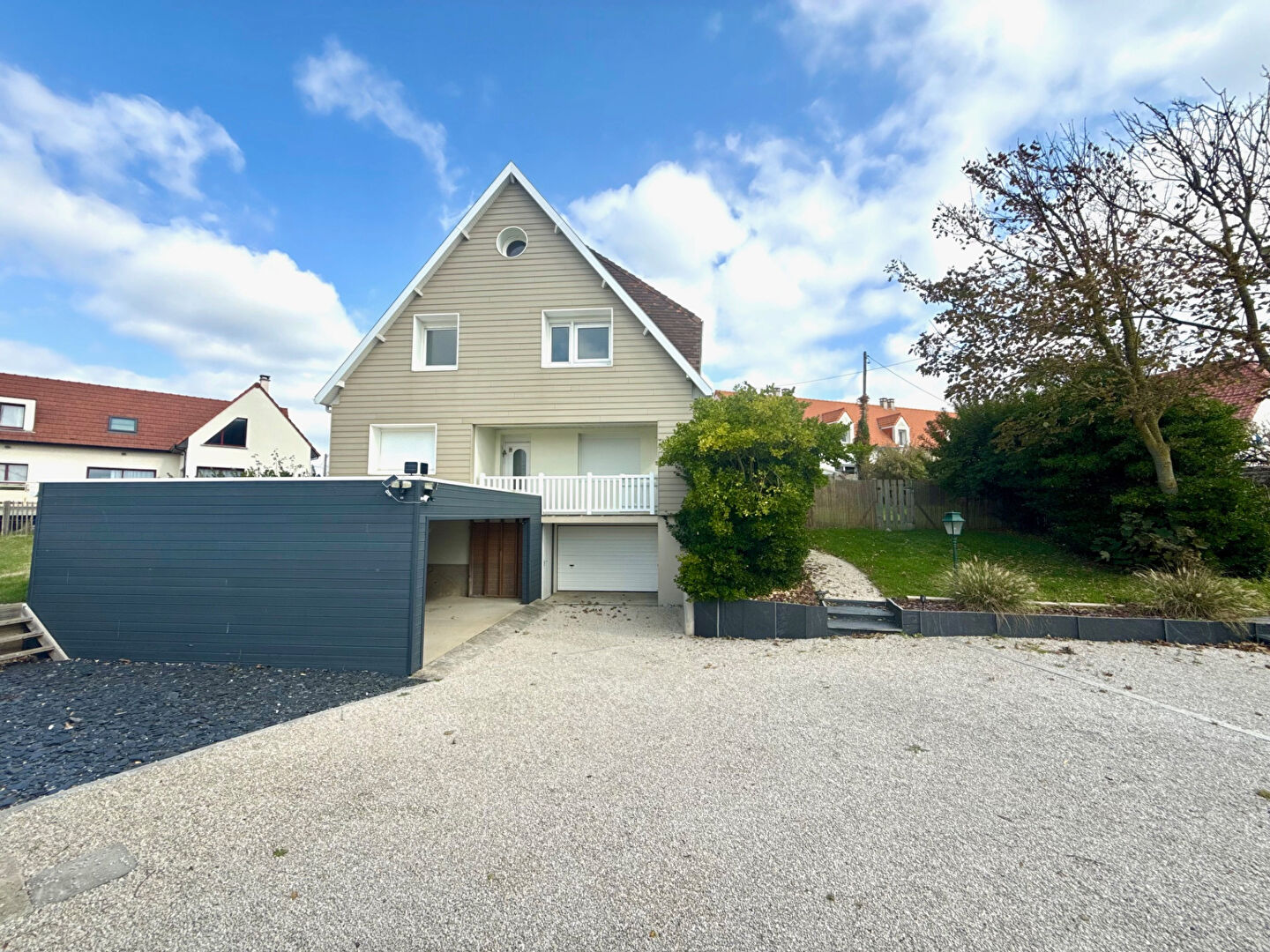 Maison  8 pièce(s) 150 m2