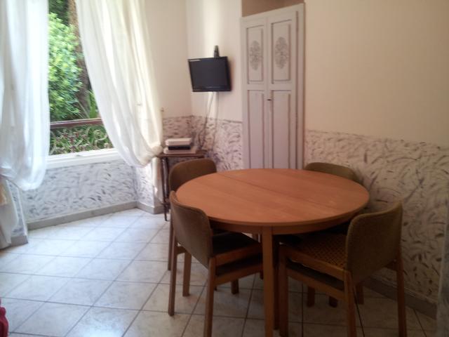 Photo PIETONNE - 2 PIECES* image 2/6