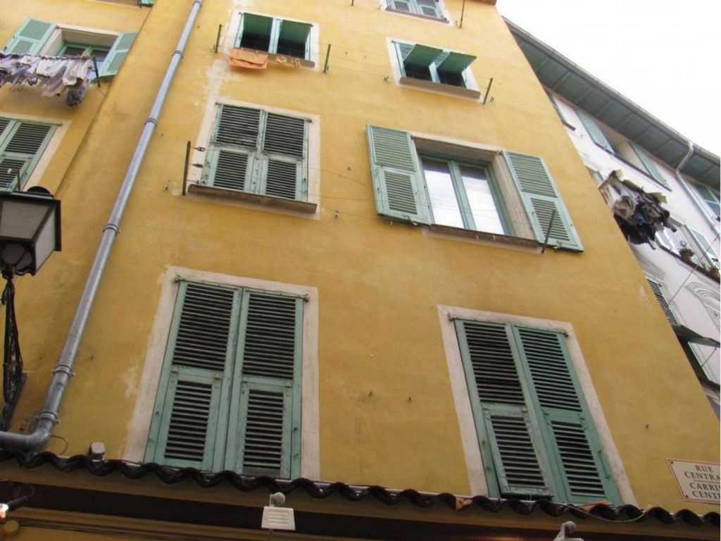 VIEUX NICE - STUDIO*