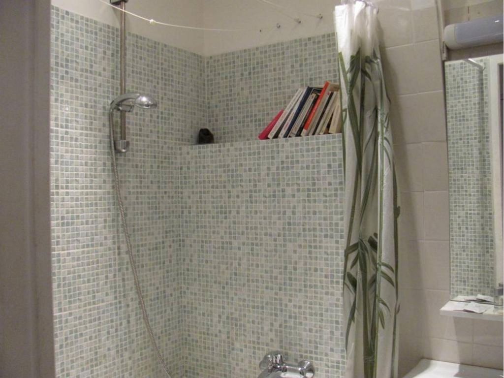 Photo VIEUX NICE - STUDIO* image 3/3