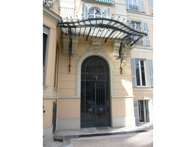 Photo VICTOR HUGO - STUDIO* image 3/6