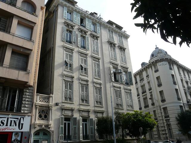 Photo JEAN MEDECIN - 2 PIECES* image 1/6