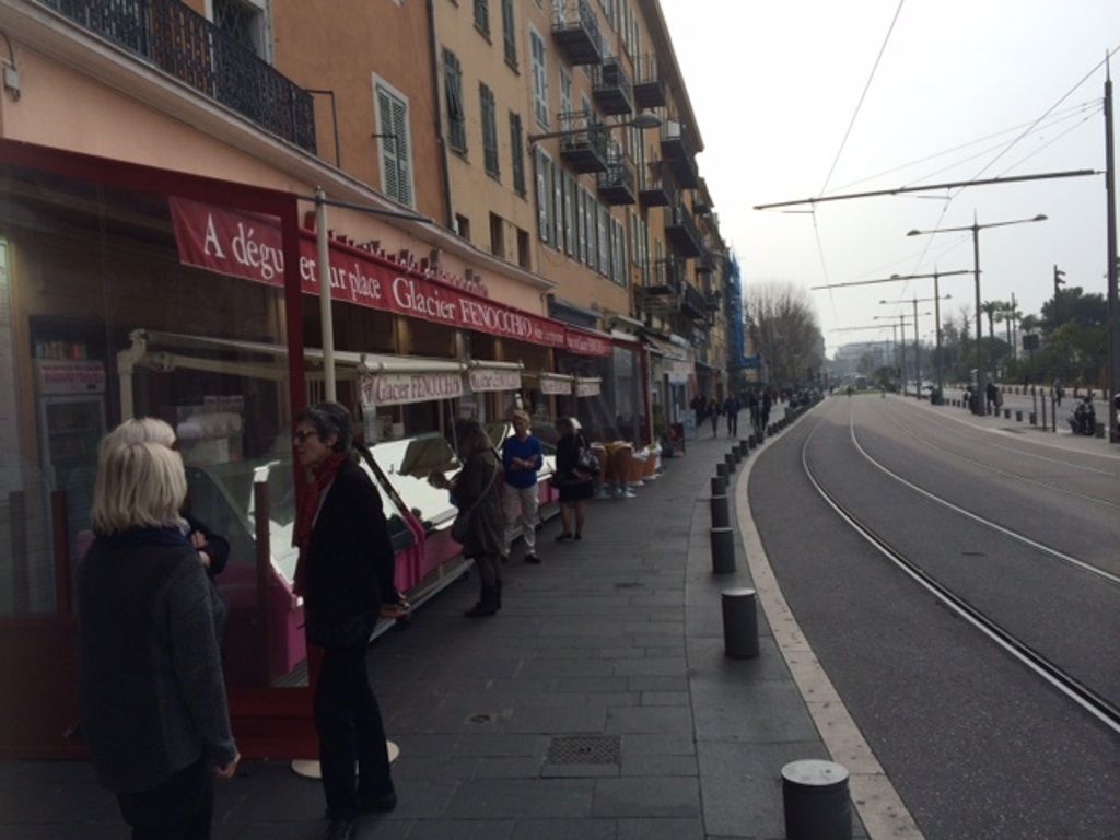 Photo Coulée Verte Magnifique local commercial image 4/4