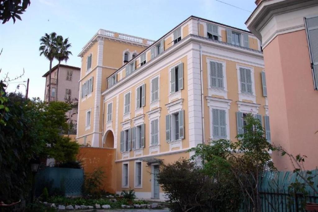 LIBERATION - STUDETTE