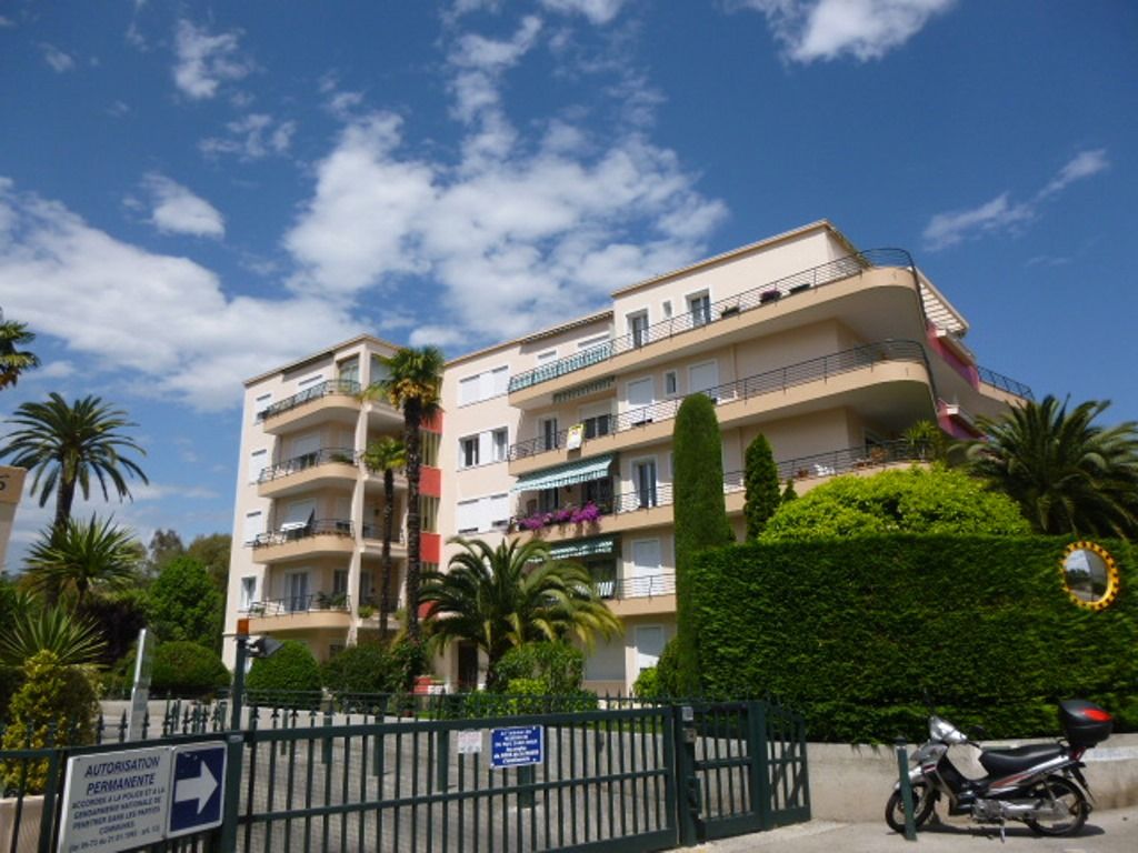 Photo CIMIEZ 2 PIECES image 1/6