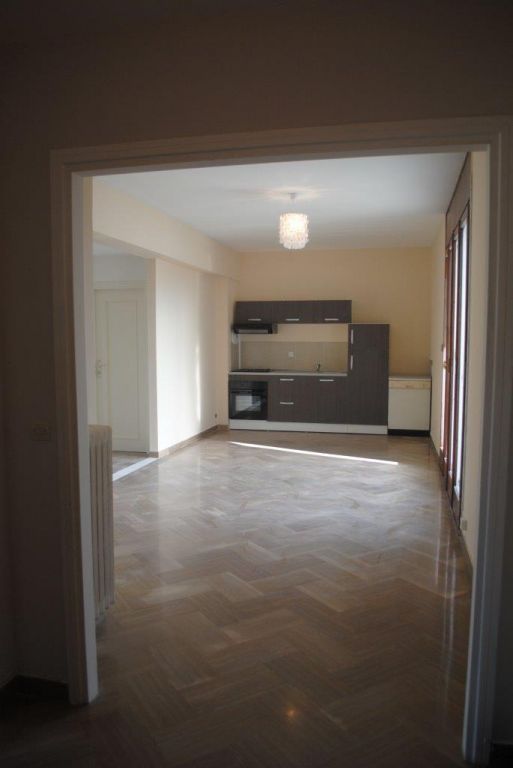 CAGNES SUR MER 3 PIECES