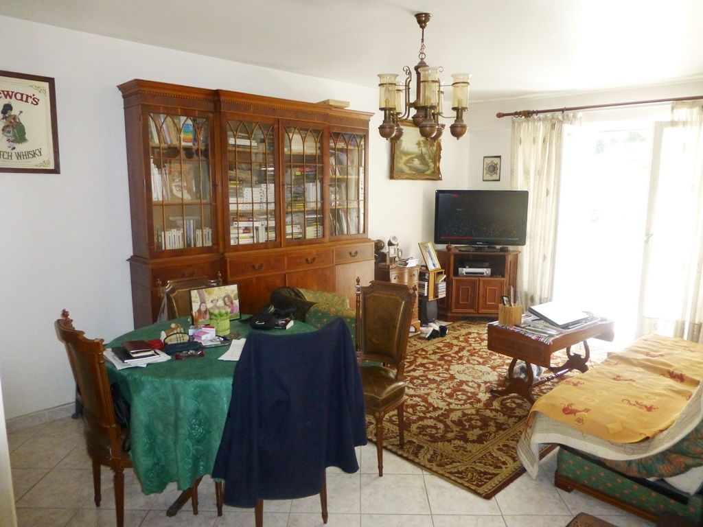 Photo MADELEINE MAGNIFIQUE 2 PIECES image 1/6