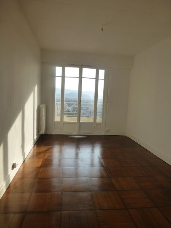 Photo 2 pièces - Baumettes image 3/4