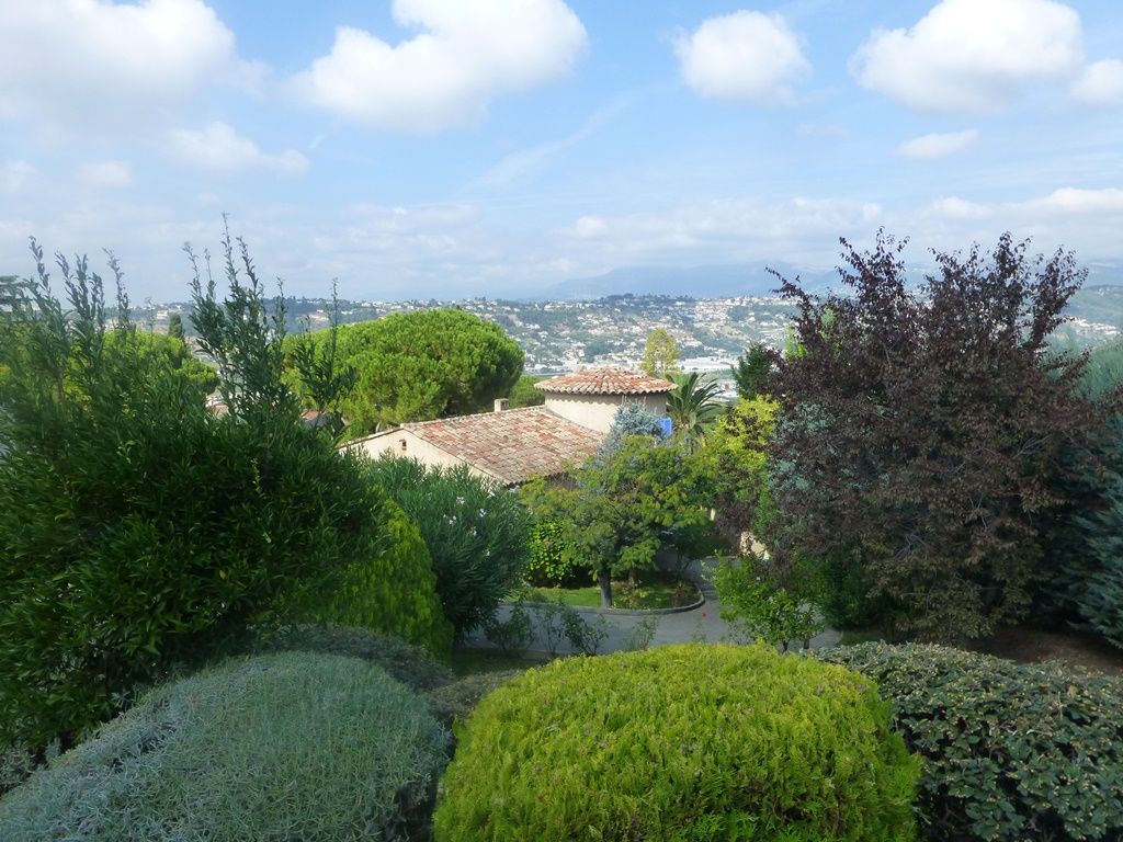 Photo CORNICHE FLEURIE SUPERBE PROVENCALE image 2/6