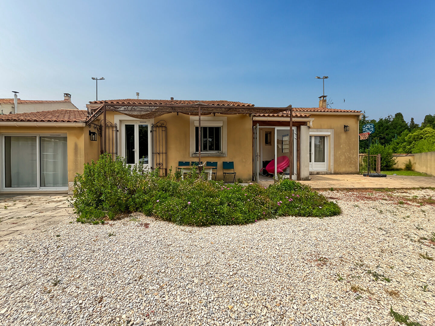 Agence immobilière de ERA Chateaurenard - REAL IMMOBILIER