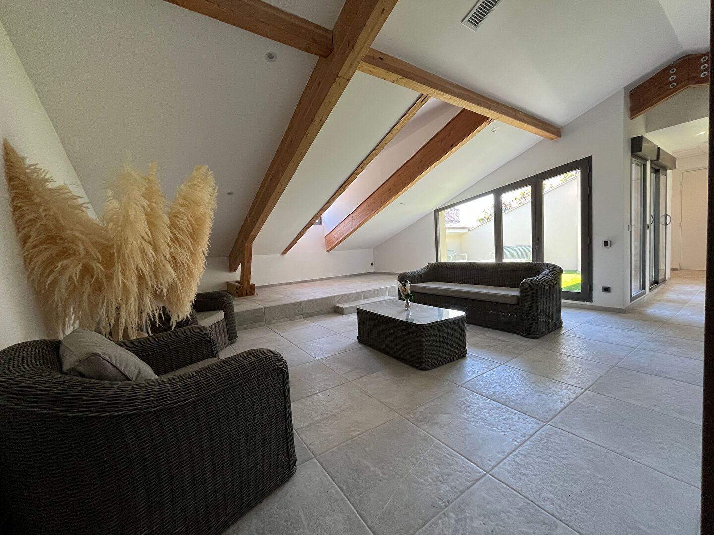Agence immobilière de ERA Chateaurenard - REAL IMMOBILIER