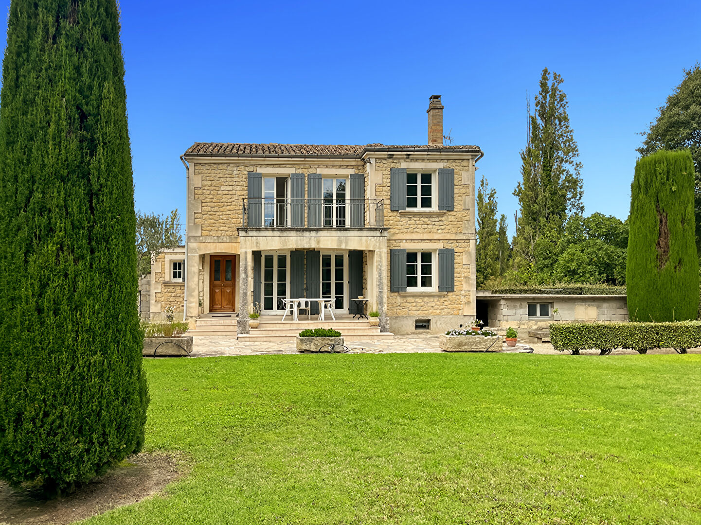 Agence immobilière de ERA Chateaurenard - REAL IMMOBILIER