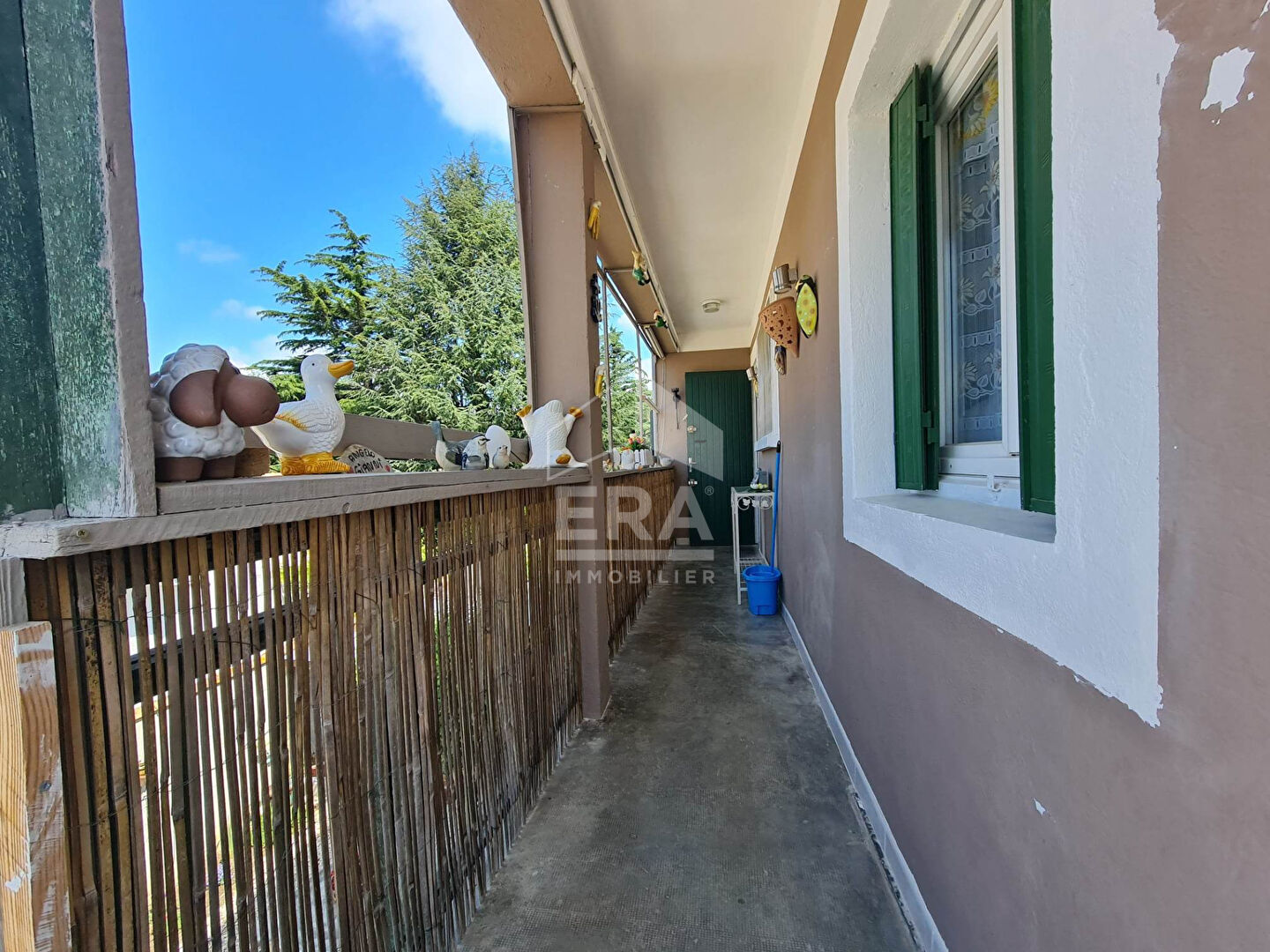 Photo À Vendre : Immeuble de Rapport - 4 Appartements Loués image 2/6