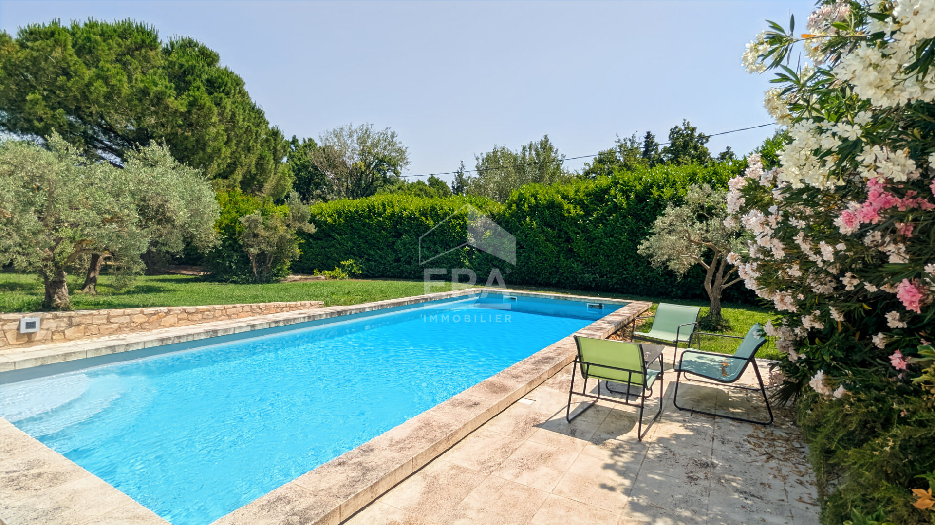 Agence immobilière de ERA Chateaurenard - REAL IMMOBILIER