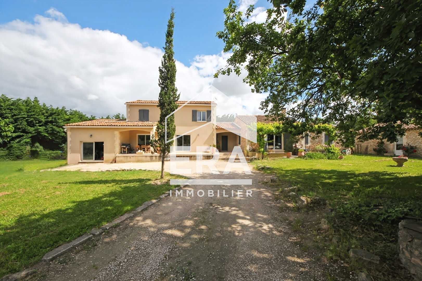 Belle propriété à Eyragues