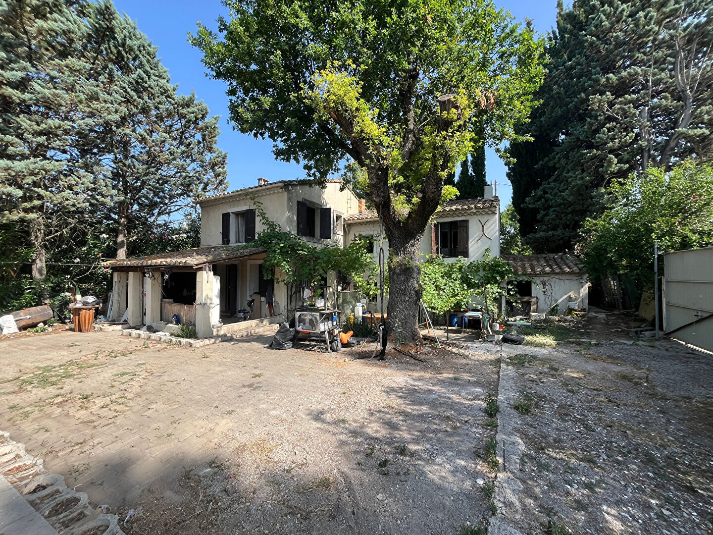 Agence immobilière de ERA Chateaurenard - REAL IMMOBILIER