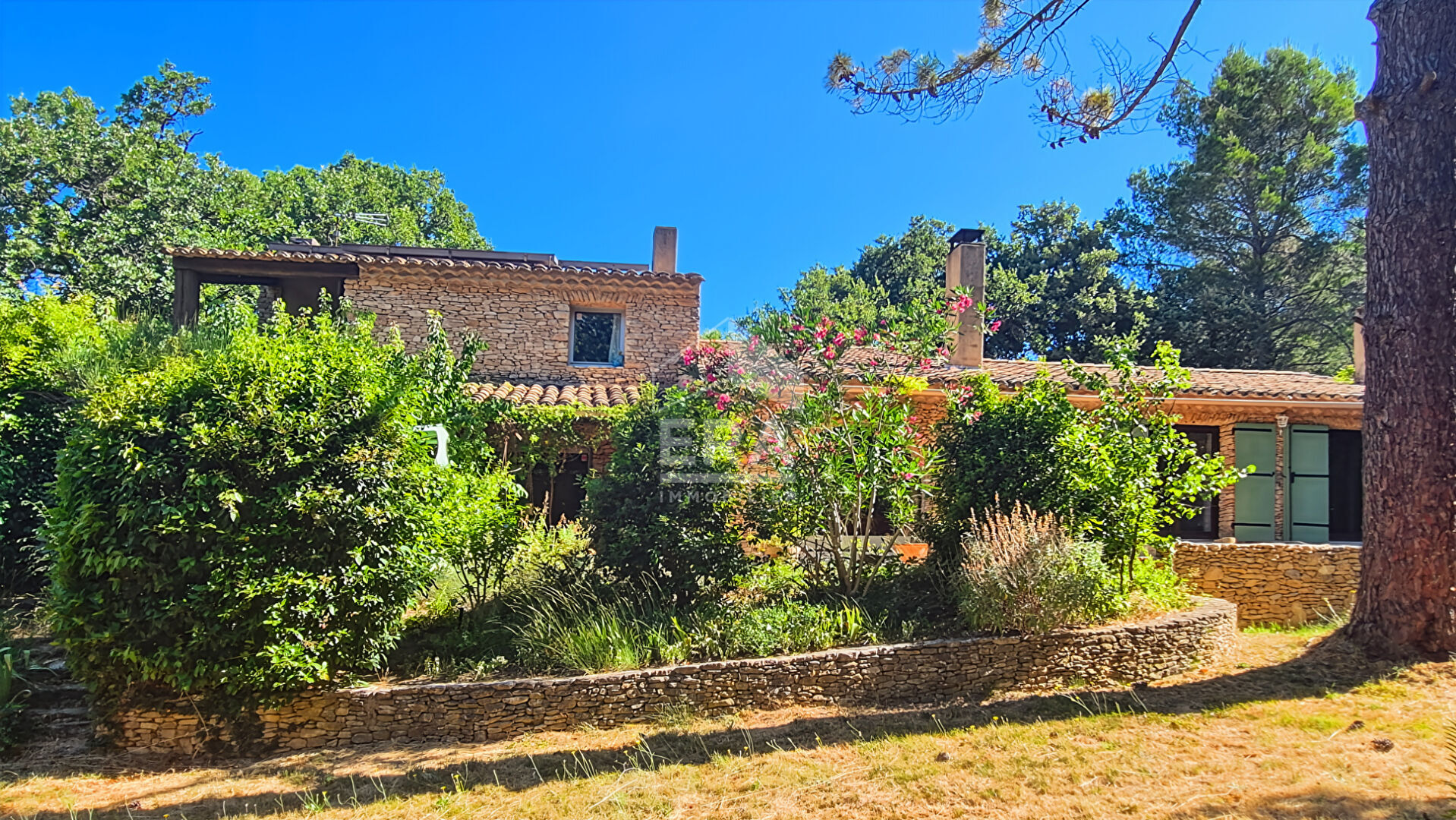Agence immobilière de ERA Chateaurenard - REAL IMMOBILIER
