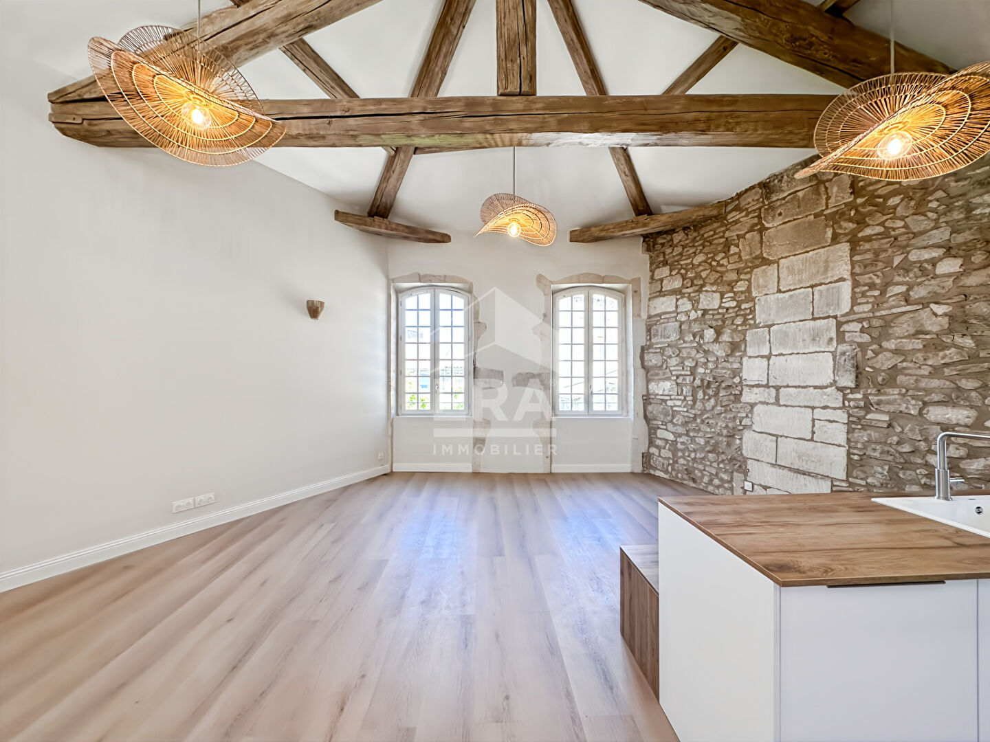 Agence immobilière de ERA Chateaurenard - REAL IMMOBILIER