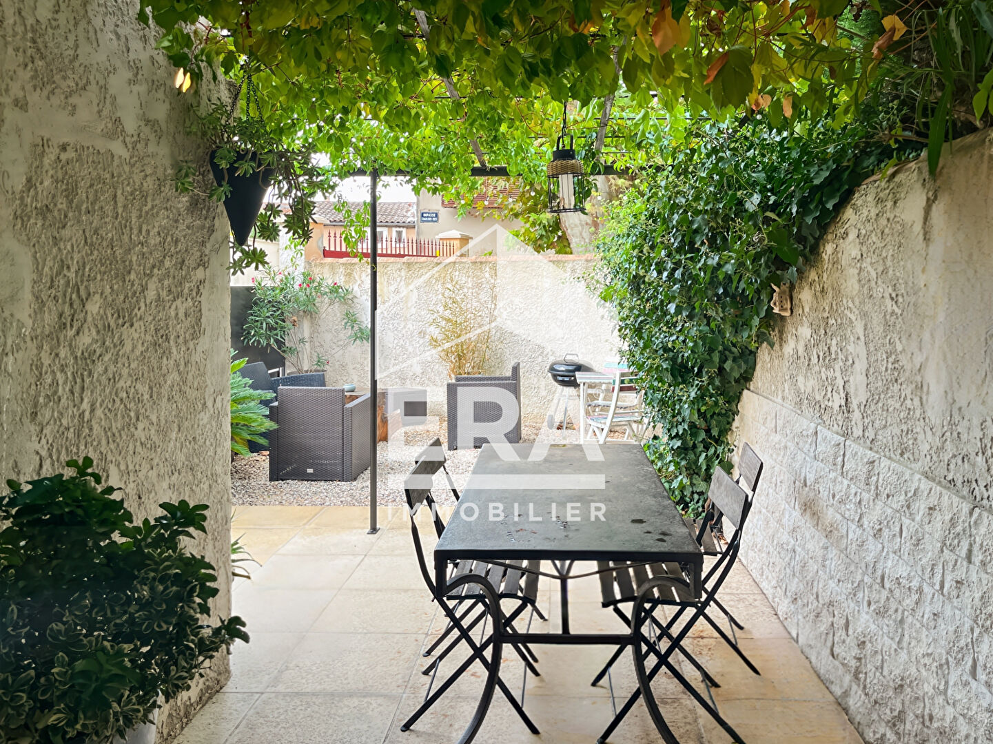 Agence immobilière de ERA Chateaurenard - REAL IMMOBILIER