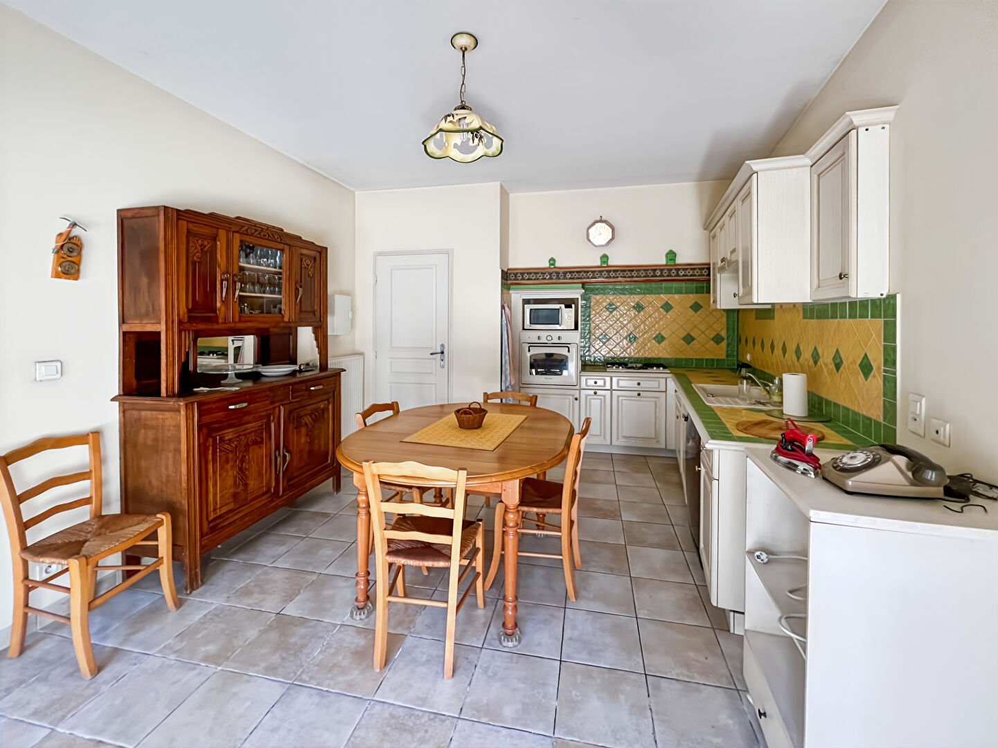 Photo Rare en campagne, à seulement 2 minutes du centre-ville ! image 4/6