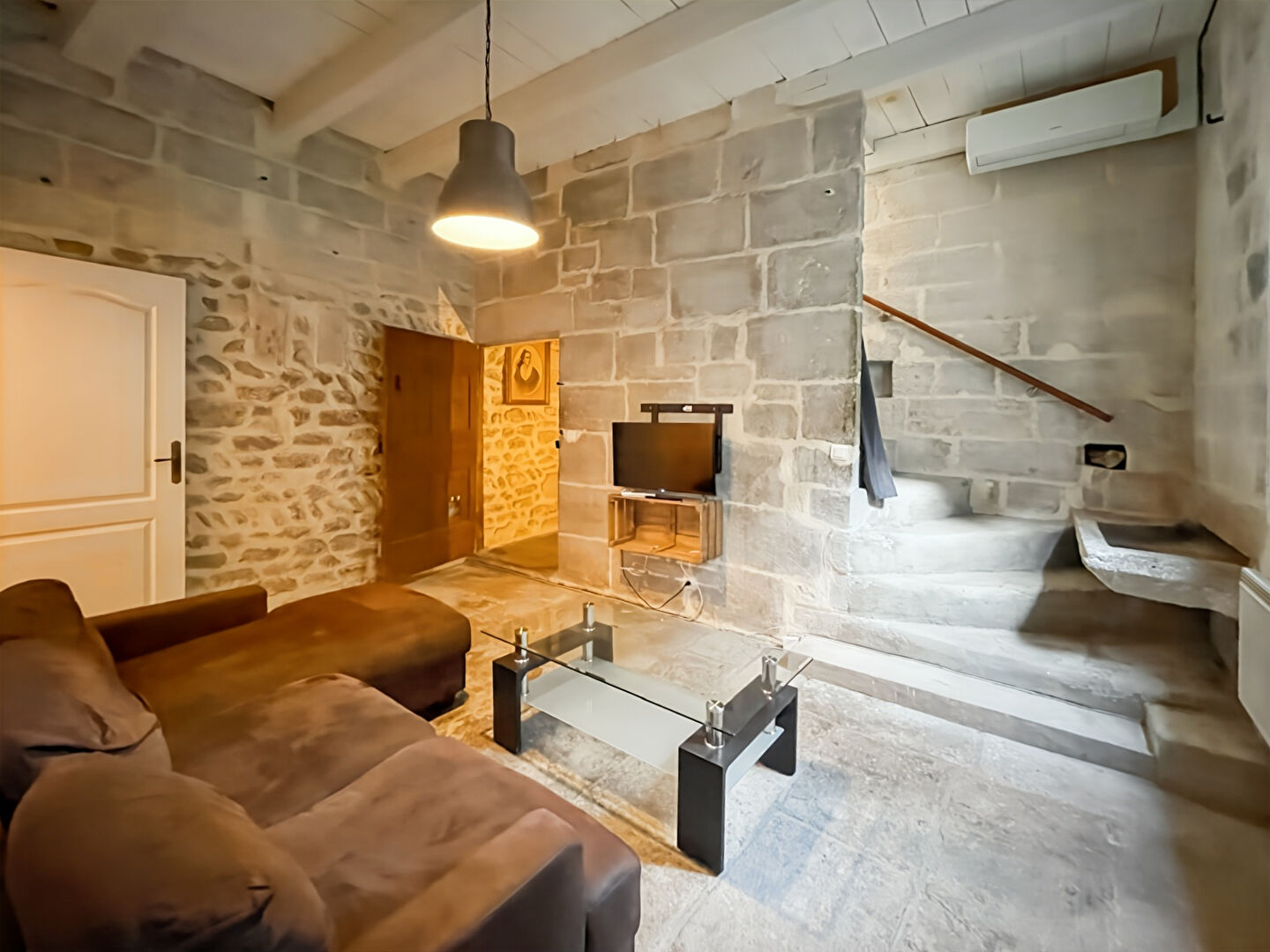 Agence immobilière de ERA Chateaurenard - REAL IMMOBILIER