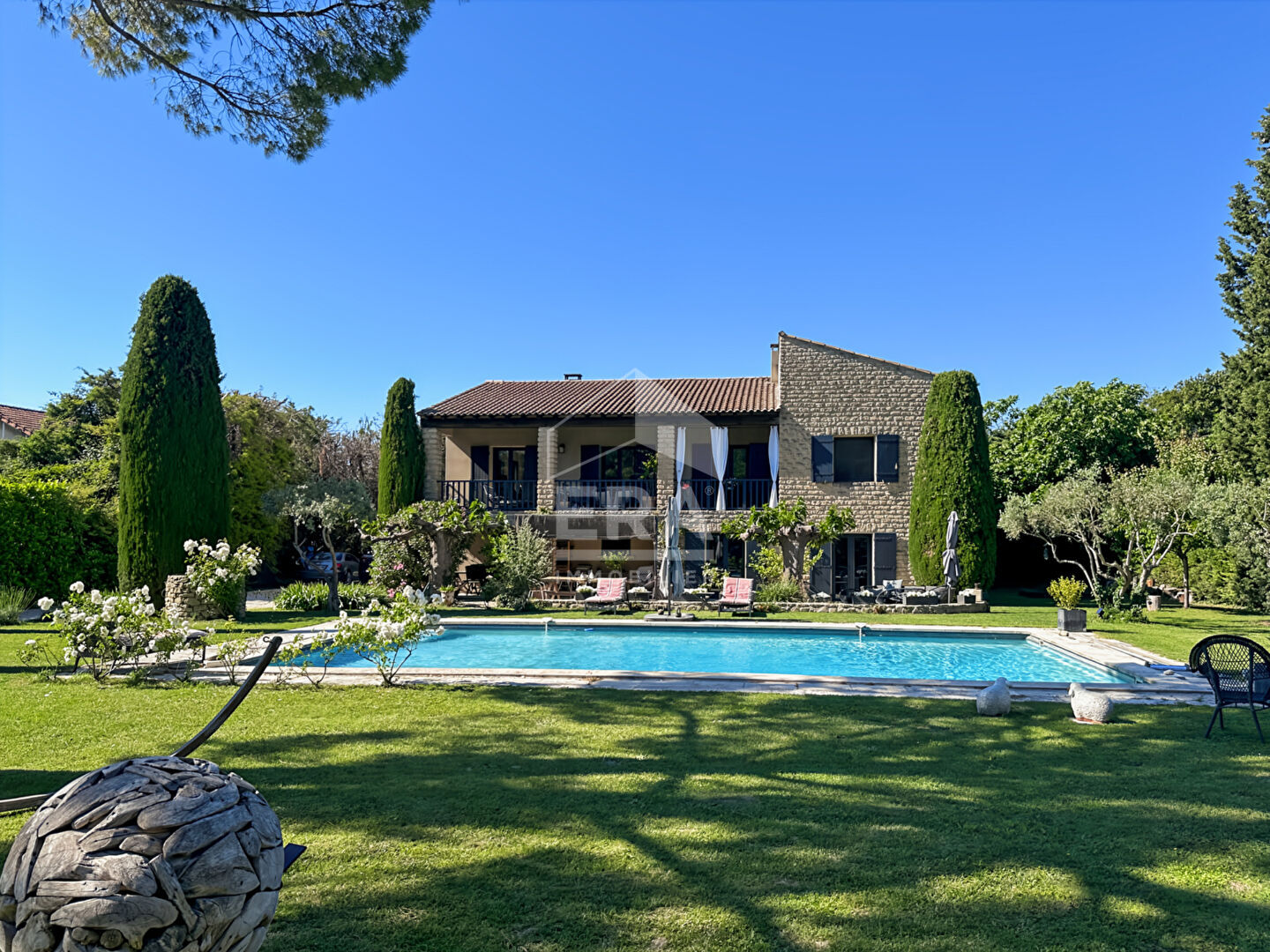 Agence immobilière de ERA Chateaurenard - REAL IMMOBILIER