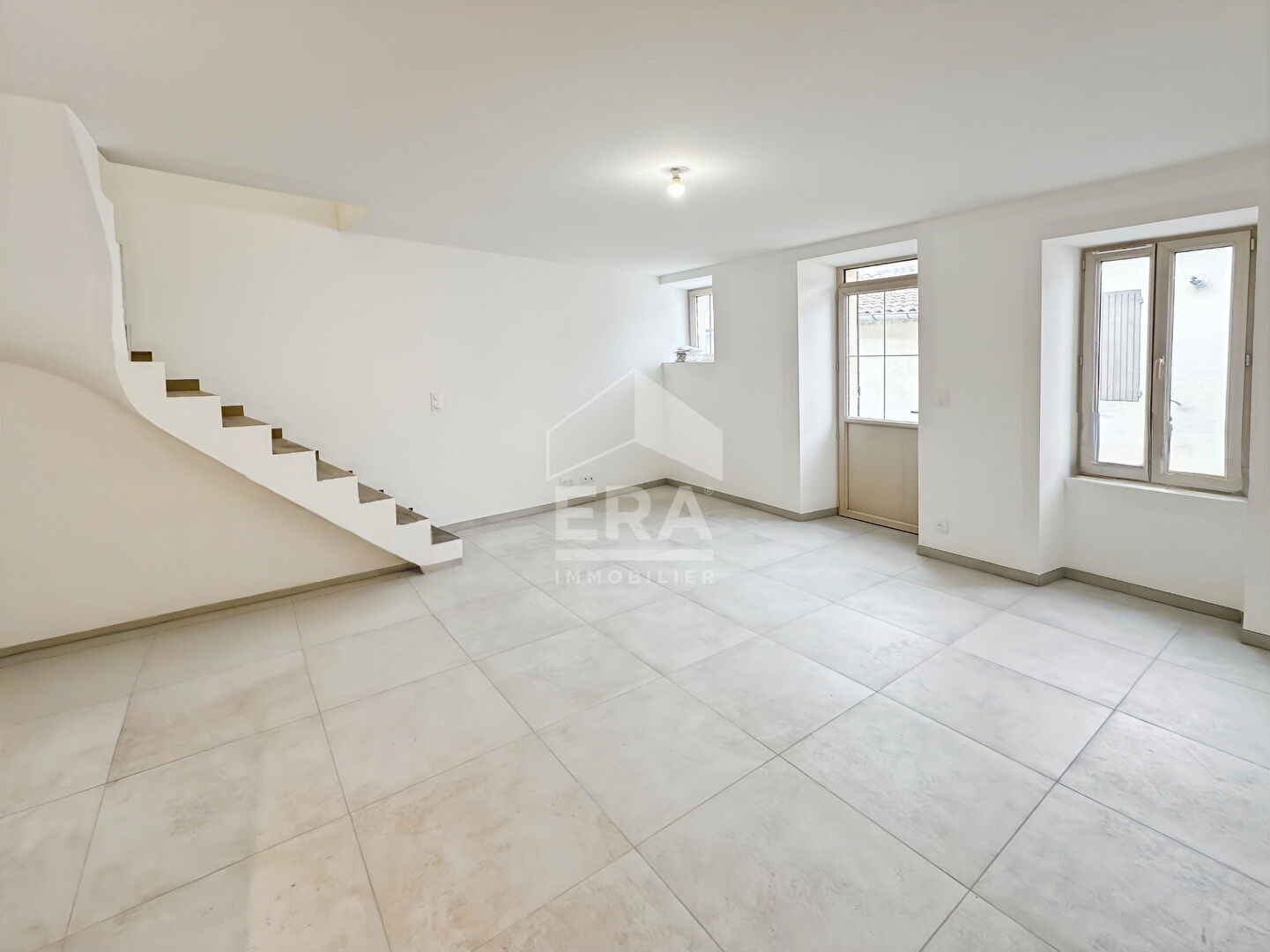 Agence immobilière de ERA Chateaurenard - REAL IMMOBILIER