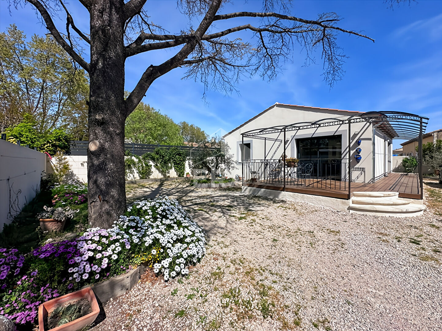 Agence immobilière de ERA Chateaurenard - REAL IMMOBILIER