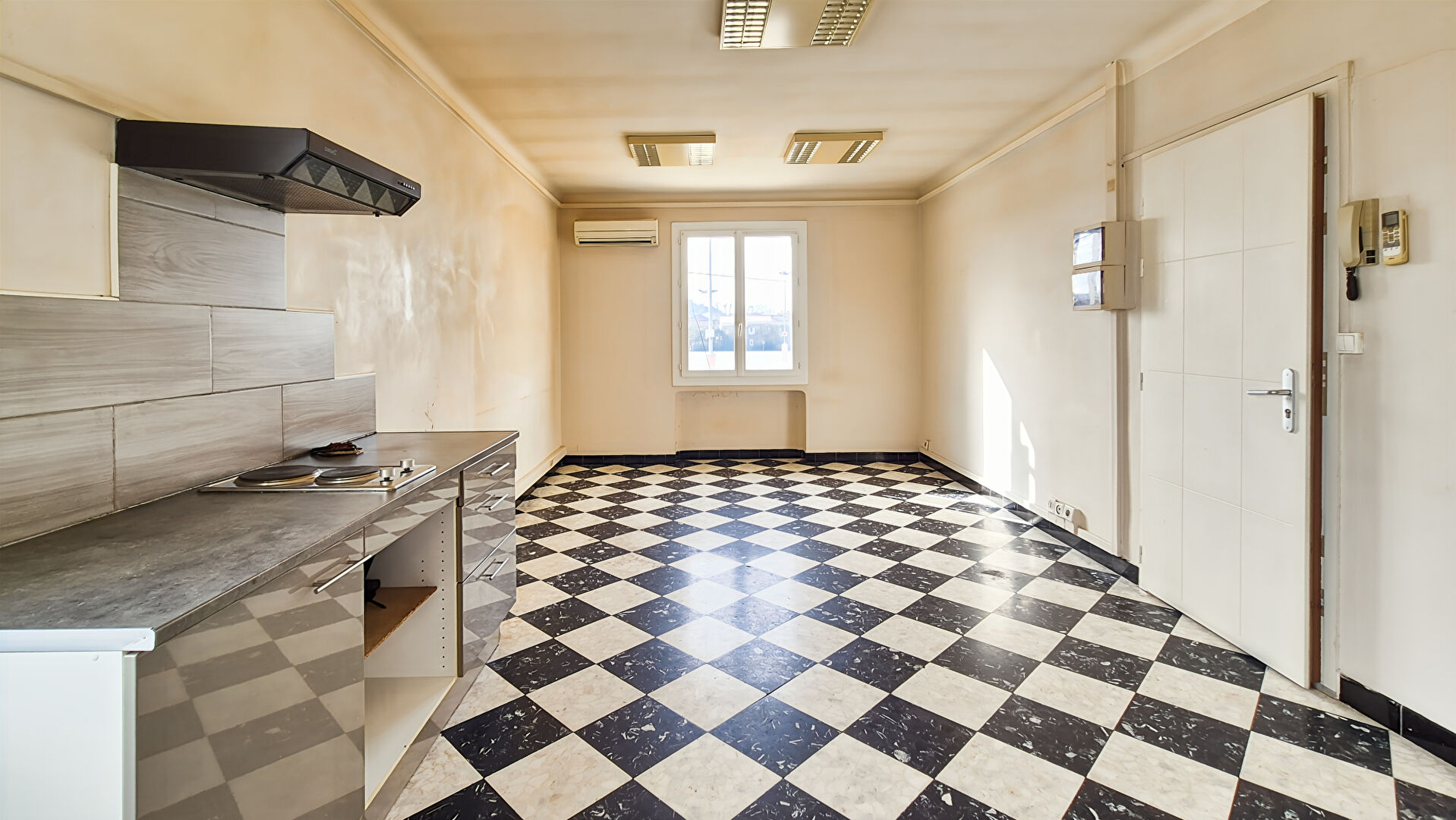 Agence immobilière de ERA Chateaurenard - REAL IMMOBILIER