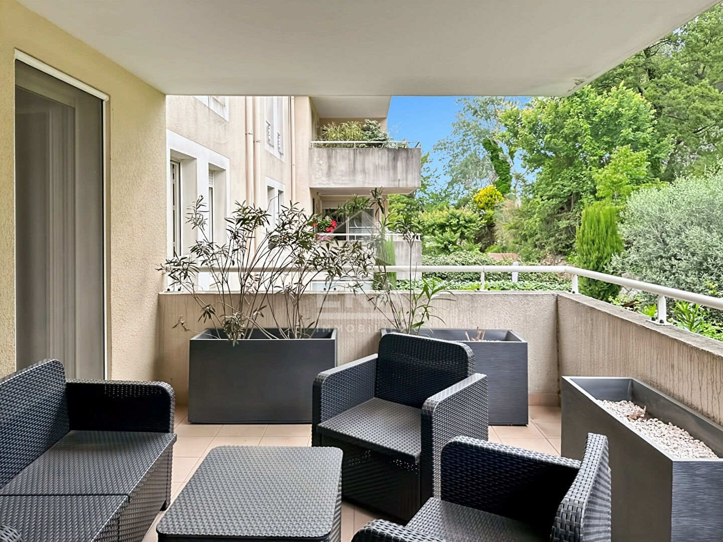 Agence immobilière de ERA Chateaurenard - REAL IMMOBILIER