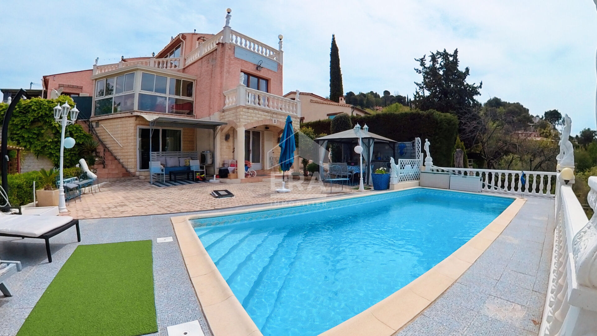 Photo COLOMARS Belle villa 7 pièces 257m2  une belle piscine/ Jardin/ terrain /stationnements image 4/6