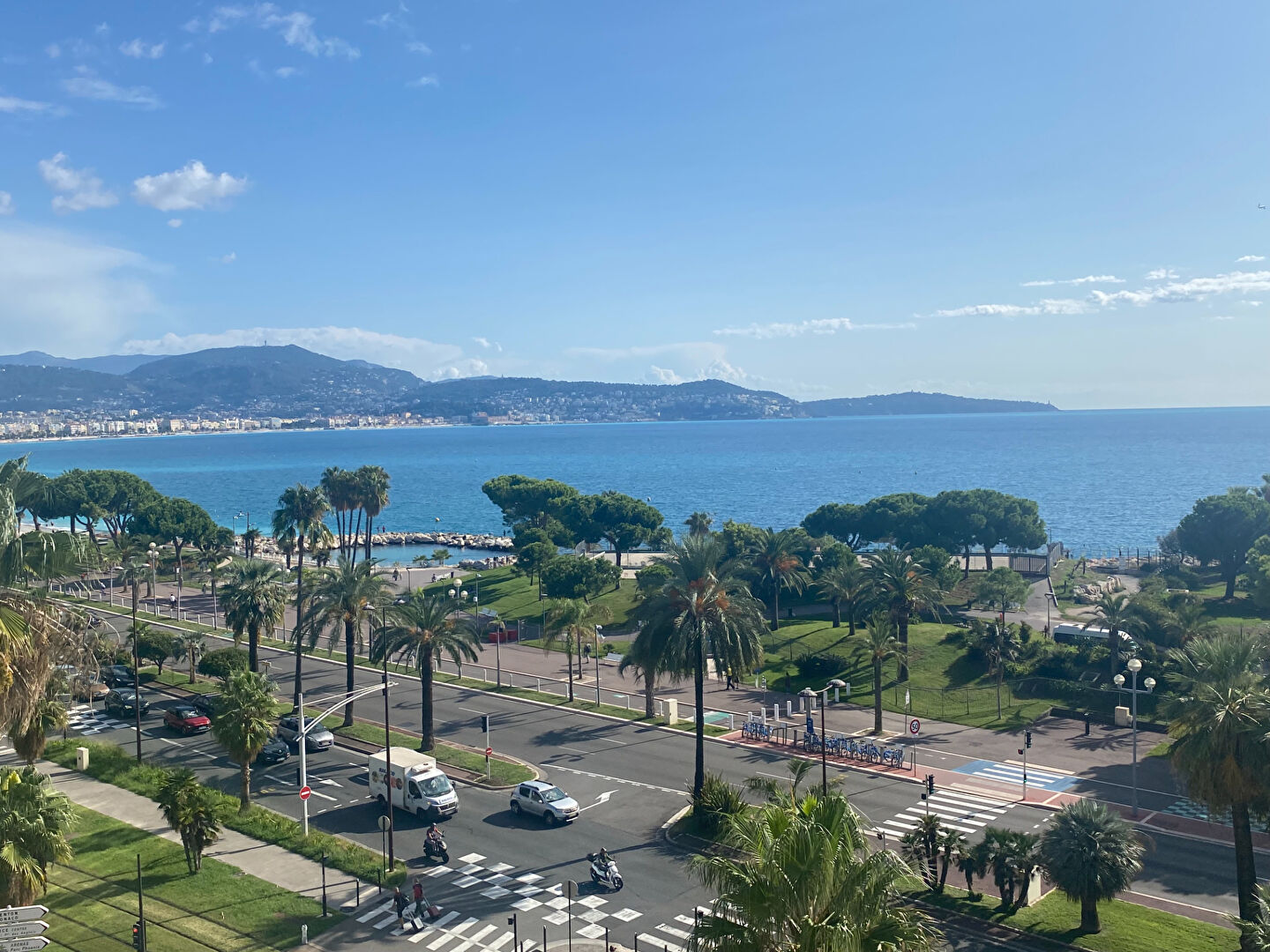 Appartement à vendre à  Nice 3 pièces 81 m2/CALIFORNIE -PROMENADE DES ANGLAIS
