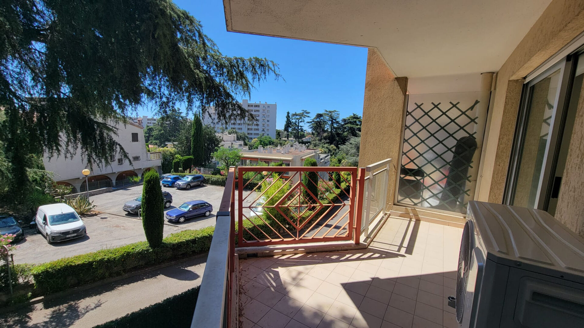 Photo A vendre /Appartement  à Nice 06200 / 2 pièces / F2 / T2  /PARKING en sus  /BAS LANTERNE image 3/6